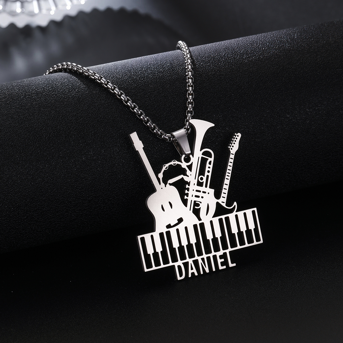 Custom Name Necklaces For Wome - Musical Instrument With Names avis et prix